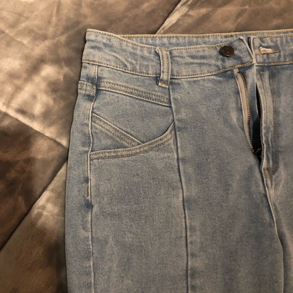 IND and LOU cropped jeans SM - Picture 4 of 7